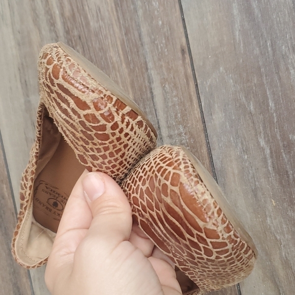 Lucky Brand Emmie Woman Animal print Leather ballet flats shoes sz 8M - Picture 4 of 9